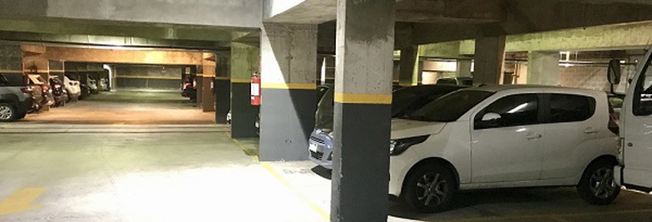 PARKING Y ESTACIONES DE CARGA EV Regency Way Montevideo Hotel Montevideo